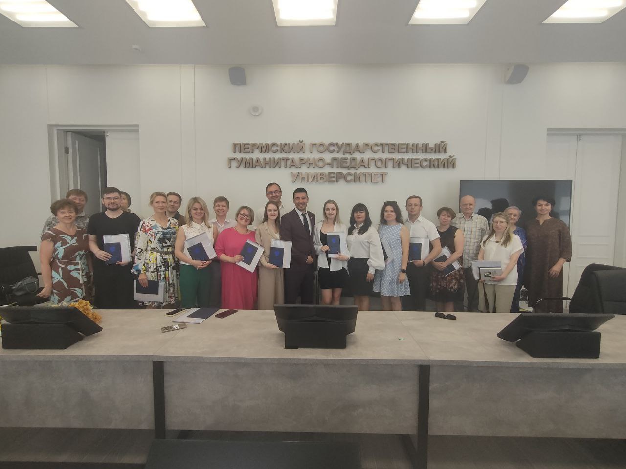 В Пермском педагогическом состоялась церемония вручения дипломов аспирантам 