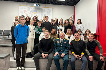 Студенты университета встретились с ветераном боевых действий