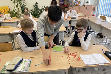 Студенты из Китая завершили практику в Дягилевской гимназии
